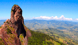 Pedra do Baú